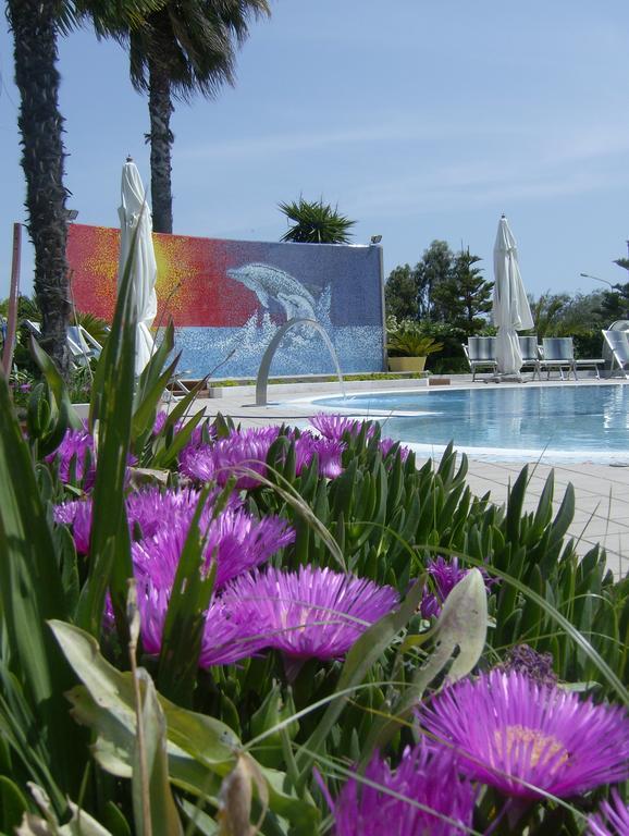 Hotel Marina Roseto Degli Abruzzi Buitenkant foto